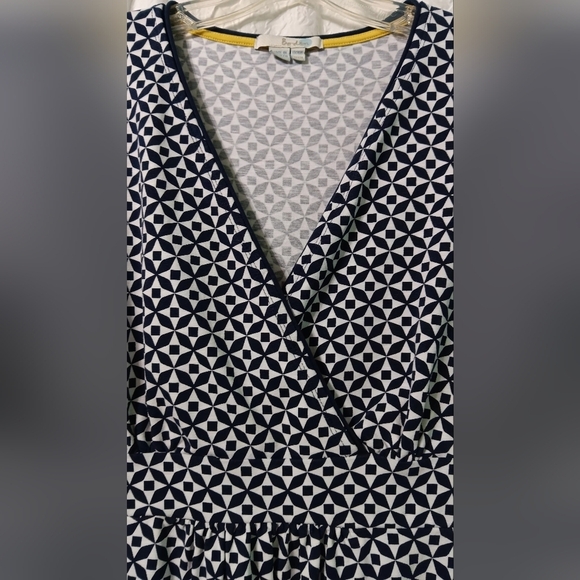 Boden Casual Jersey Dress Size 12R Pinwheel Print Empire Waist Navy Blue White - Picture 3 of 9